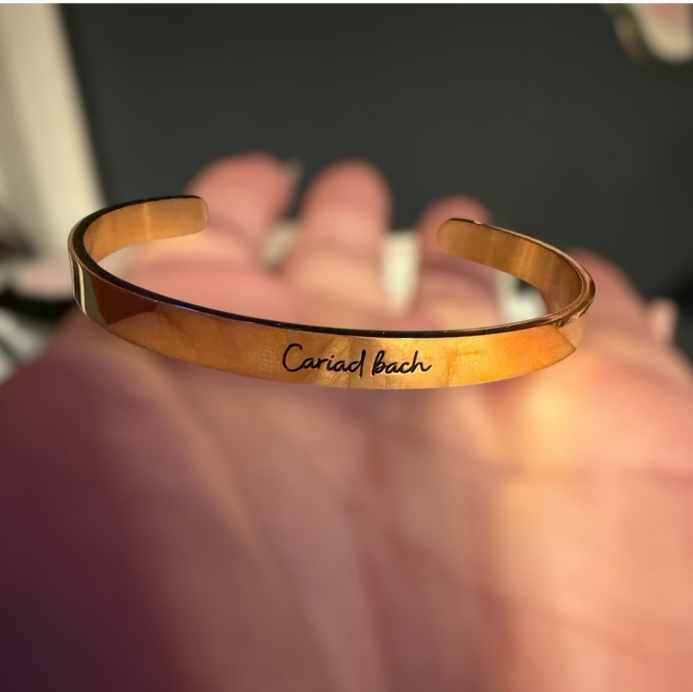 'Cariad Bach' Engraved Gold Cuff Bracelet